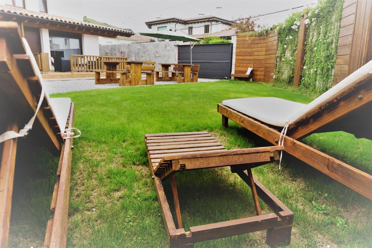 Apartamentos La Playina 라네스 외부 사진